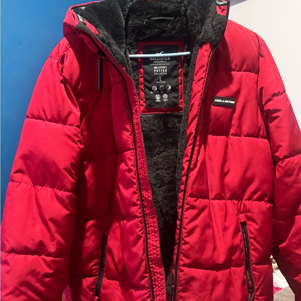 Hollister Black Fleece-Lined Puffer Jacket with Red Trim